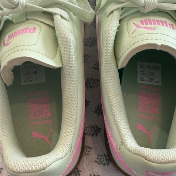 NWOT Puma Women's Mint Green and Pink Sneakers - Picture 6 of 10